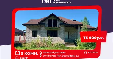 Dom wolnostojący 5 pokojów w Soligorsk, Białoruś