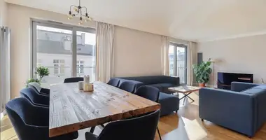 Apartamento 3 habitaciones en Varsovia, Polonia