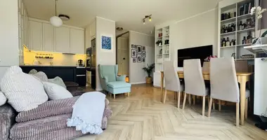 Квартира 4 комнаты в Варшава, Польша
