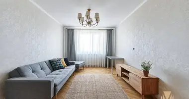 Apartamento 3 habitaciones en Minsk, Bielorrusia