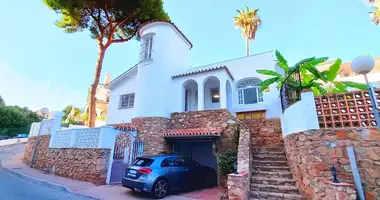 Villa en Fuengirola, Španjolska