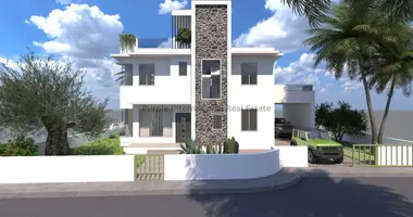 Villa 5 bedrooms in Paralimni, Cyprus