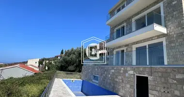 Casa 4 habitaciones en Petrovac, Montenegro