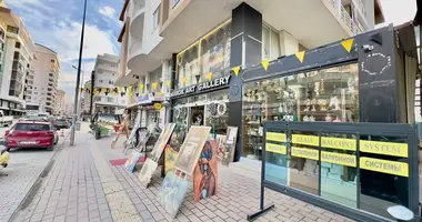 For Sale 250 m² Shop on Corner Ataturk St. in Mahmutlar Alanya w Mahmutlar, Turcja