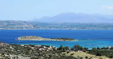 Plot of land in Marathi, Greece