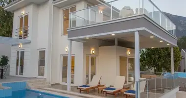 Casa 4 habitaciones en Oludeniz, Turquía