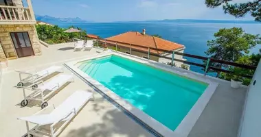 Villa 7 bedrooms in Selca, Croatia