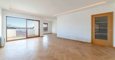 Apartamento 5 habitaciones en Podgorica, Montenegro