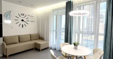 Apartamento 3 habitaciones en Minsk, Bielorrusia