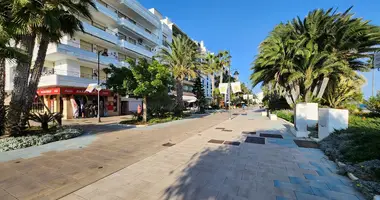 Mieszkanie 4 pokoi w Estepona, Hiszpania