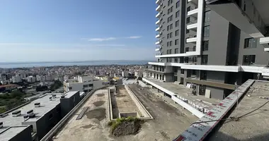 Wohnung 3 zimmer in Narlıdere, Türkei