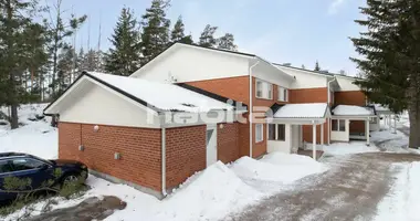 Apartamento 6 habitaciones en Pyhtaeae, Finlandia
