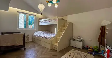 Apartamento 3 habitaciones en Tivat, Montenegro