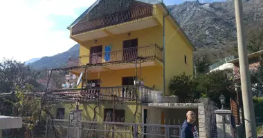 Casa 4 habitaciones en Morinj, Montenegro