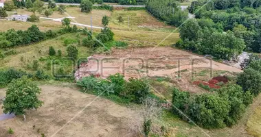 Plot of land in Tinjan, Croatia