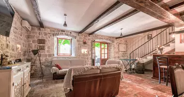 Villa 6 chambres avec Vue sur la mer dans Dobrota, Monténégro