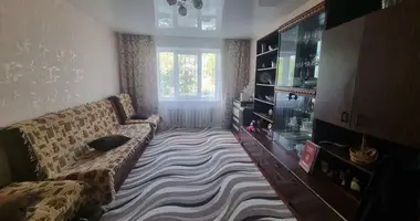 Apartamento 4 habitaciones en Borisov, Belarús