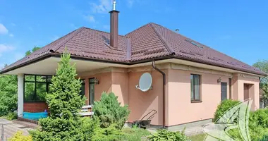 Haus in Vidamlianski siel ski Saviet, Weißrussland