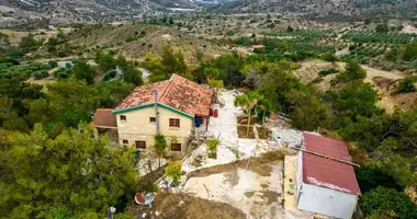 Haus 3 Schlafzimmer in Anglisides, Cyprus