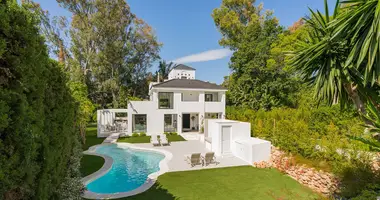 Villa 5 chambres avec Piscine, avec Garage, avec Vue sur la montagne dans Marbella, Espagne