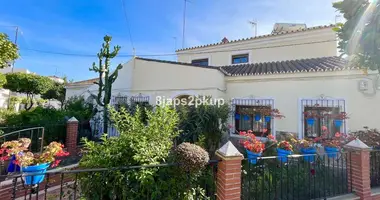 Townhouse 6 bedrooms in Benahavis, Spain