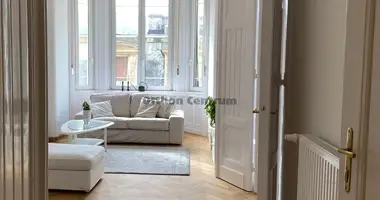 4 room apartment in Budapest, Hungary