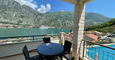 2 bedroom apartment with parking, with Sea view, with Swimming pool in Muo, Montenegro