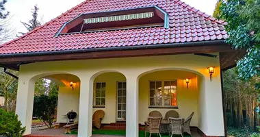 5 room house in Lomianki, Poland