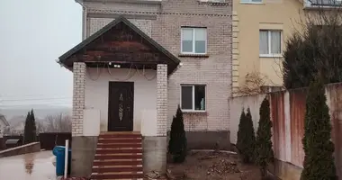 6 room house in Padlabienski sielski Saviet, Belarus