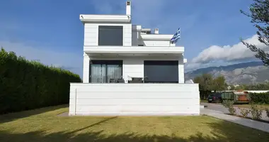 Mansion 5 bedrooms in Loutraki, Greece