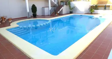 4 bedroom apartment in l Alfas del Pi, Spain