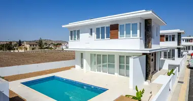 Villa 3 zimmer in Oroklini, Cyprus