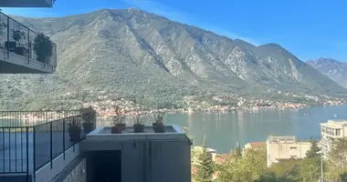 Apartamento 2 habitaciones en Dobrota, Montenegro