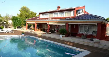 Casa 6 habitaciones en Orihuela, España