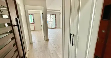 Квартира 2 комнаты в Мезитли, Турция