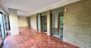 Apartamento 4 habitaciones en Alicante, Španjolska