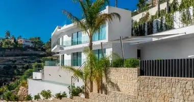Villa 4 bedrooms in Izhevsk, Russia