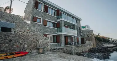 Villa  mit Meerblick, mit Wi-Fi in Krasici, Montenegro
