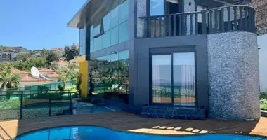 Villa 5 rooms with Sea view, with Swimming pool, with Меблированная in Alanya, Turkey