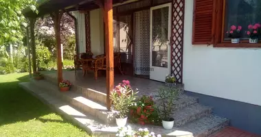 6 room house in Balatonfenyves, Hungary