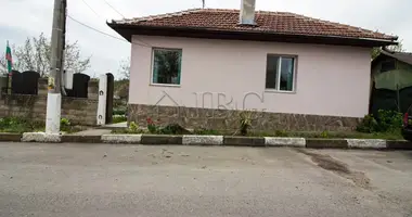 Casa 5 habitaciones en Basarbovo, Bulgaria