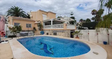 Villa  con aparcamiento, con Amueblado, con Terraza en Calpe, España