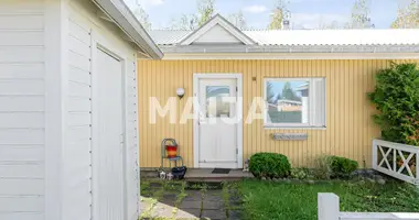 Appartement 1 chambre dans Maentsaelae, Finlande