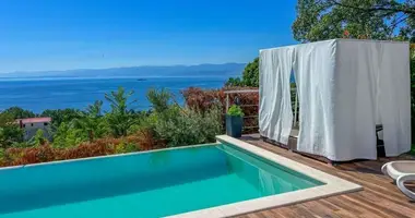 Villa 4 bedrooms in Lovran, Croatia