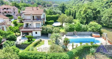 Villa  mit Parkplatz, mit Möbliert, mit Meerblick in Kotor, Montenegro