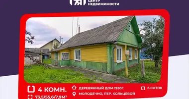 Casa en Maladetchna, Bielorrusia