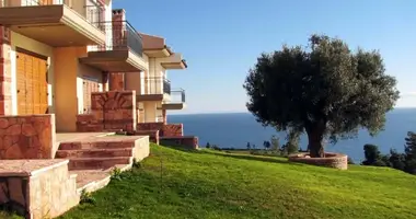 3 bedroom townthouse in Agia Paraskevi, Greece