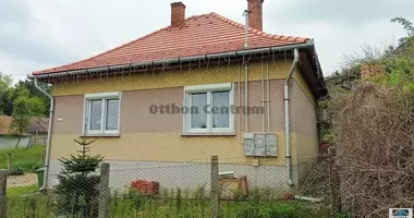 2 room house in Nagyrakos, Hungary