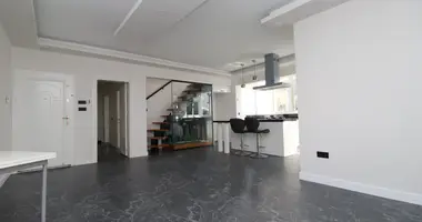 Duplex 3 bedrooms in Guzeloba, Turkey