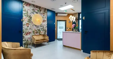 Commercial property 233 m² in Warsaw, Poland